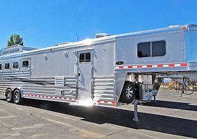 2022 Elite Horse Trailer in Redmond, Oregon