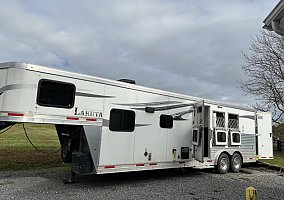 2019 Lakota Horse Trailer in Delaplane, Virginia